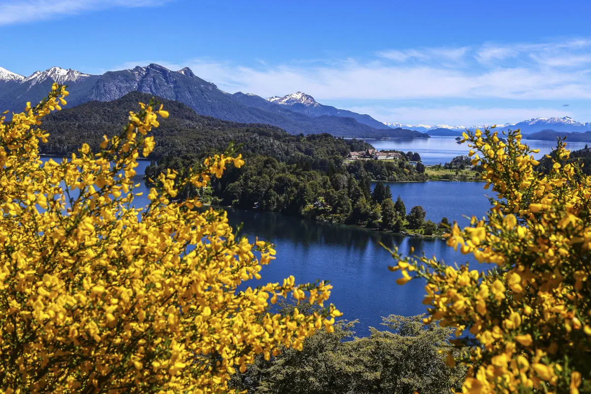 Lagos y bosques de Bariloche, Patagonia argentina